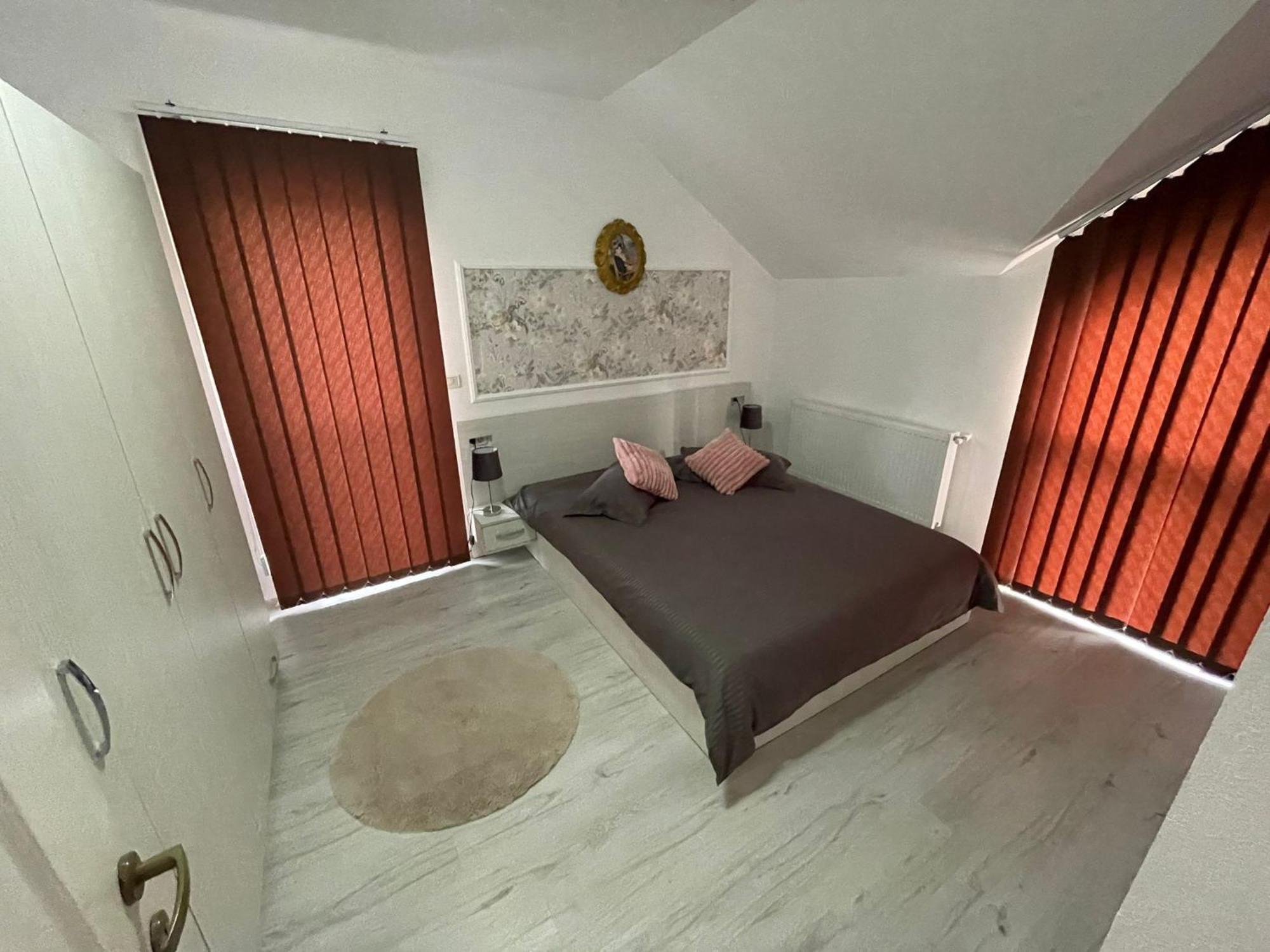 Sara Apartament Lugoj Luaran gambar